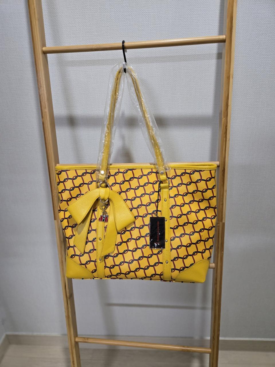 로베르타 디 카메리노토티백