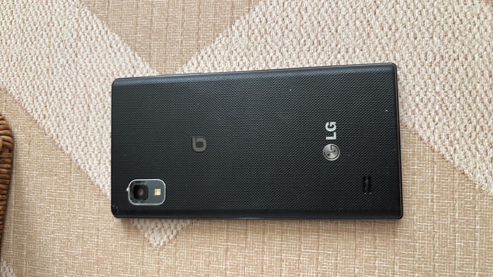 옛날 폰 (전원안켜짐) 급처