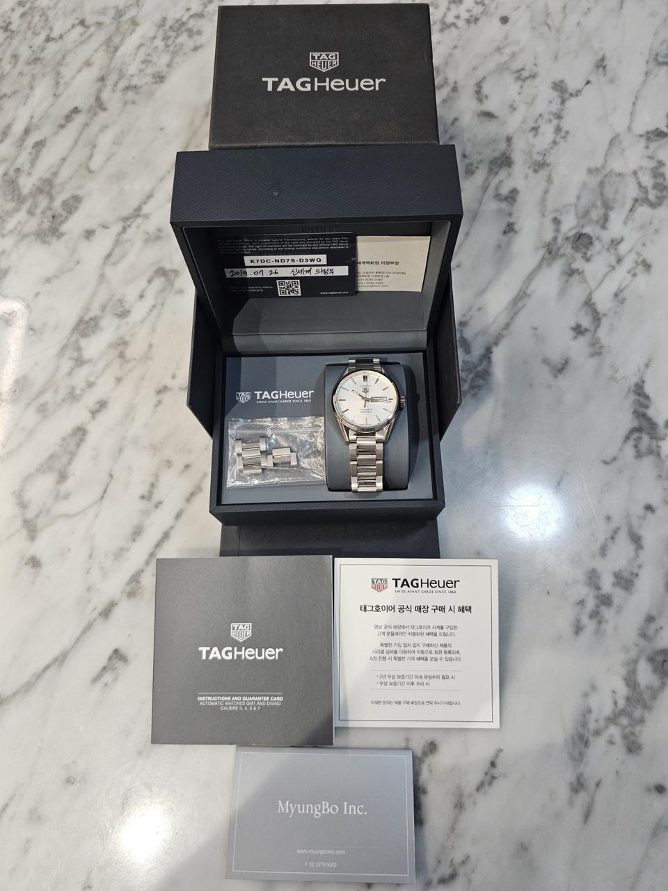 태그호이어 까레라 데이데이트 흰판 오토 남성 메탈 시계(상태최상)