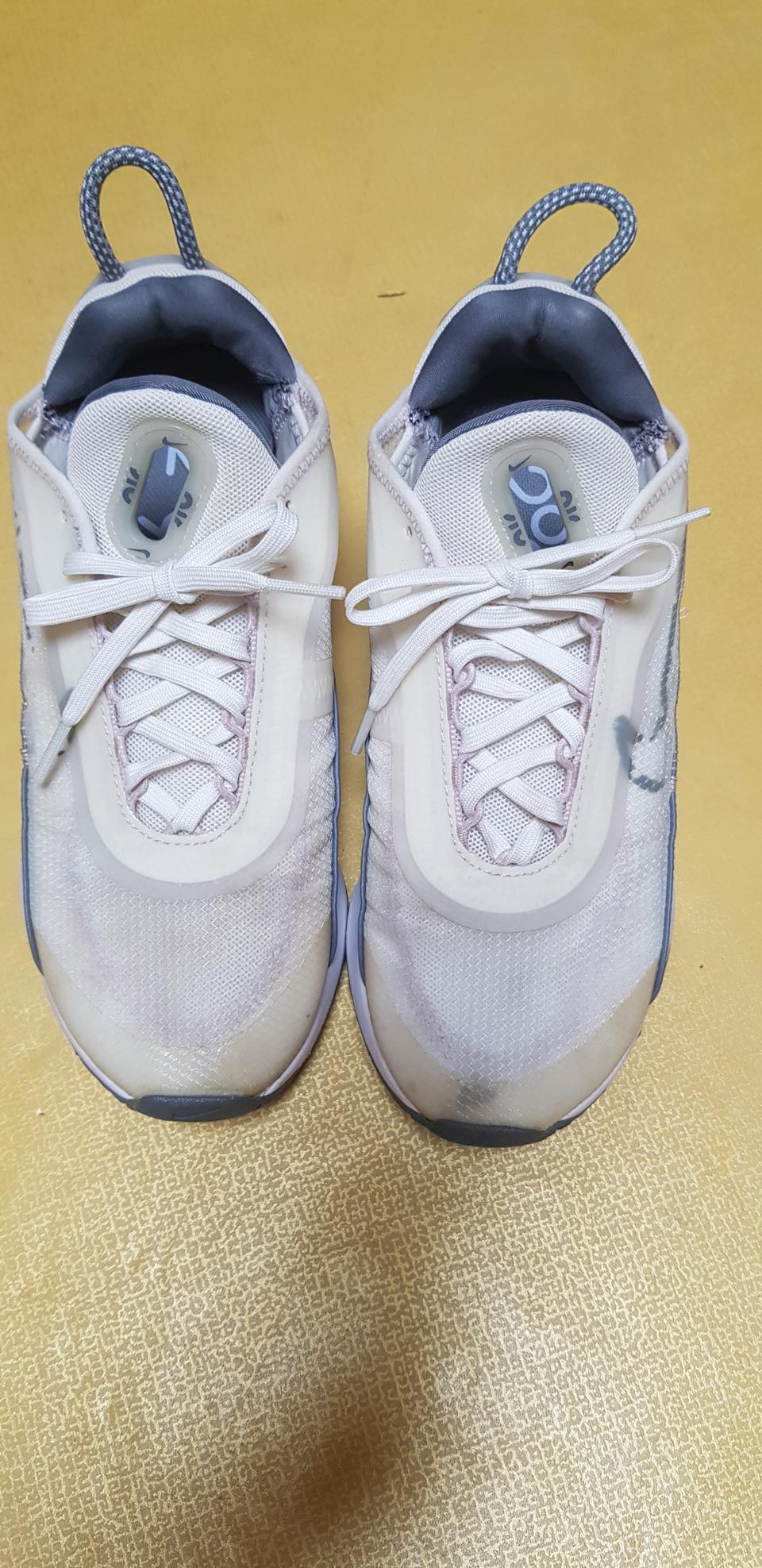 나이키 에어맥스 운동화2090 ㅡ230