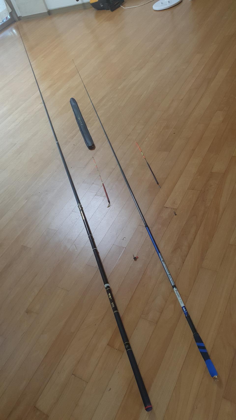 유양 남해경조 바다민장대.낚시찌.민장대.낚시찌.낚시대케이스.판 매 합니다