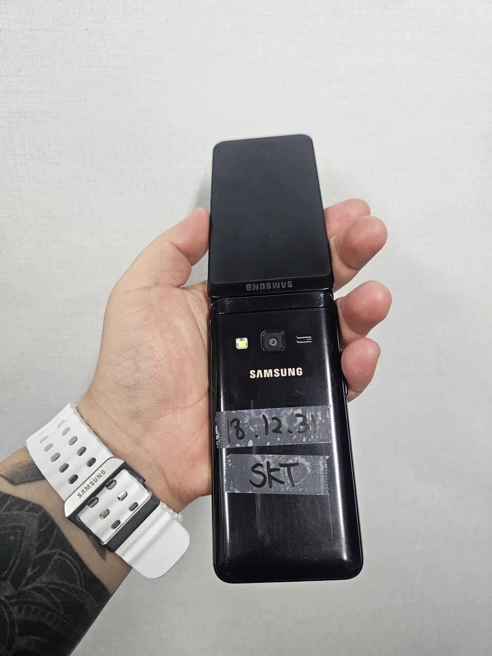 갤럭시 폴더2 16G 블랙