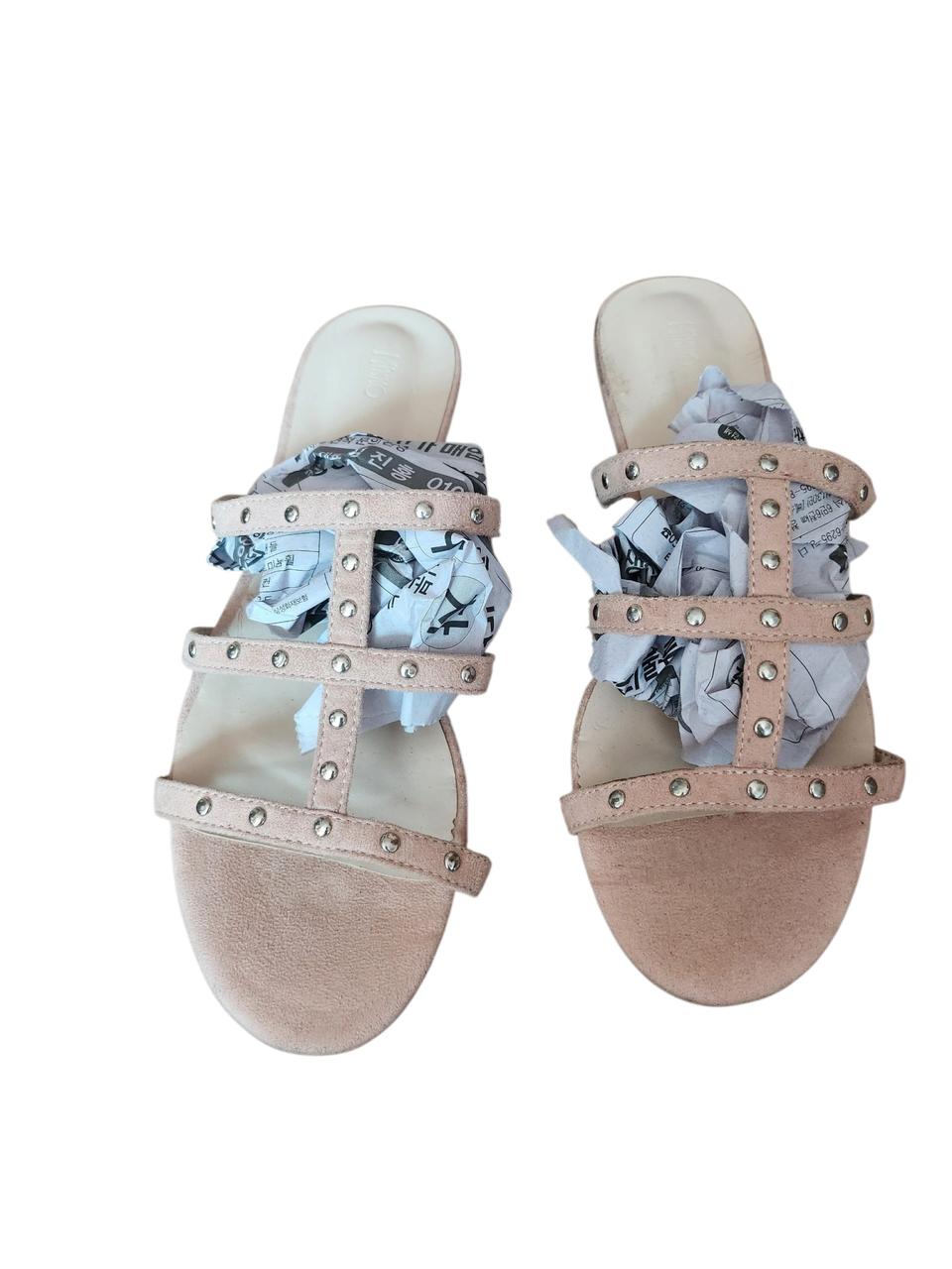 MIXXO 스터드 스트랩 샌들