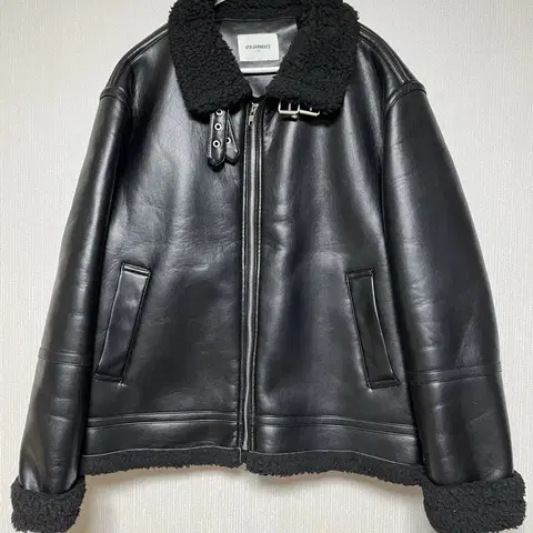 가먼츠 무스탕 자켓