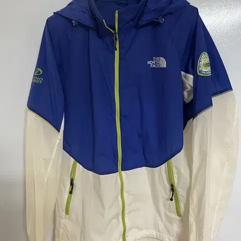 노스페이스바람막이