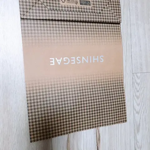(새상품)신세계 백화점 쇼핑백(쇼핑백만 판매)중형사이즈,다른사이즈도 있음