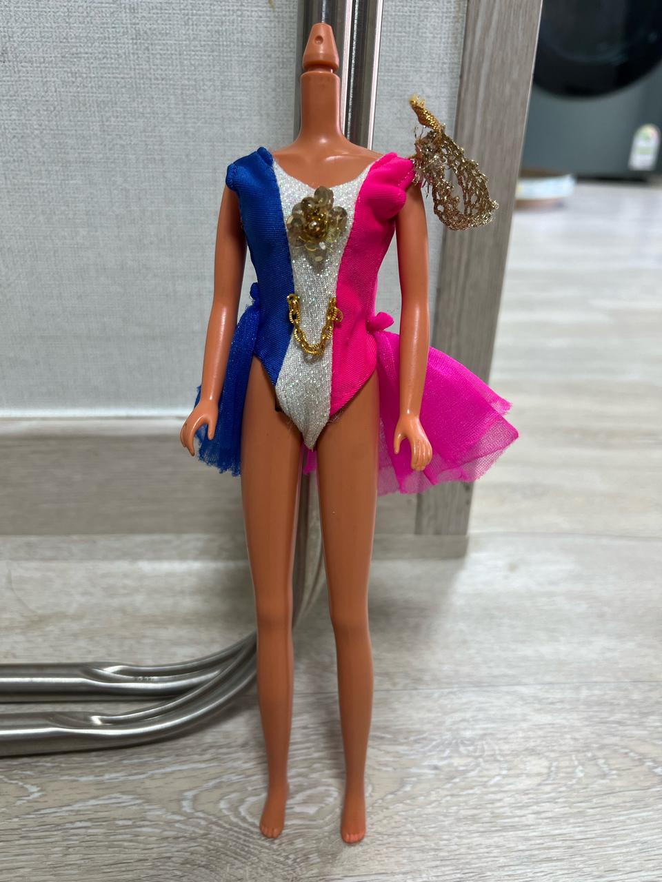 타카라제니친구줄리아나인형바디선탠을 팝니다