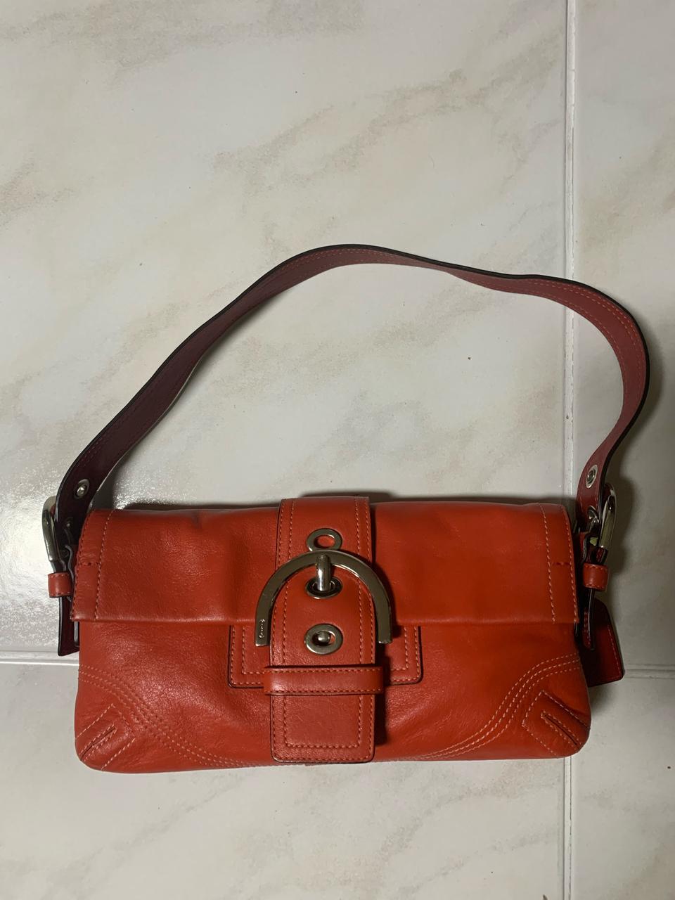 코치 진다홍레드 가죽숄더백 정품. 새것컨디션