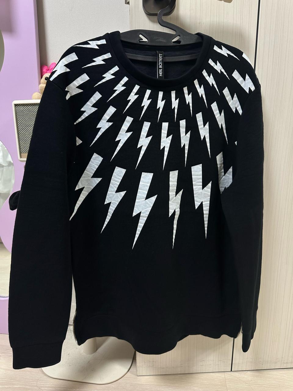 닐바렛 번개 맨투맨M사이즈(정품)