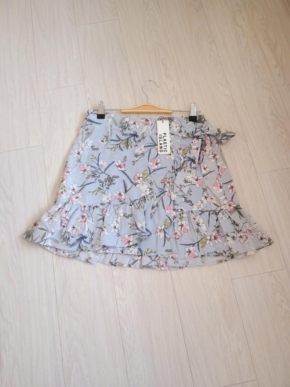 [새상품]플라스틱아일랜드 플라워 랩스커트 S