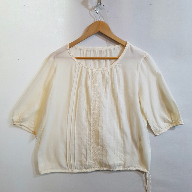 HUMAN WOMAN 블라우스 아이보리