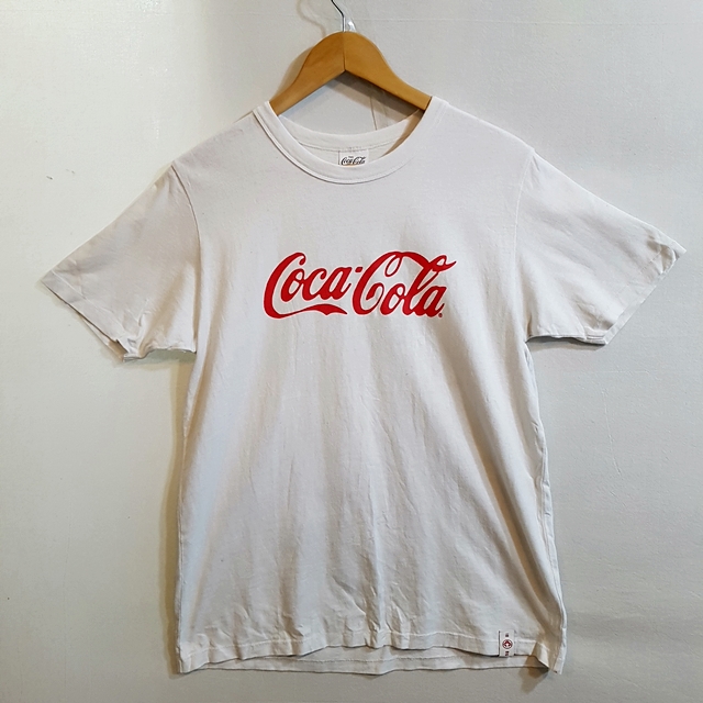 GU x 코카콜라 콜라보 티셔츠