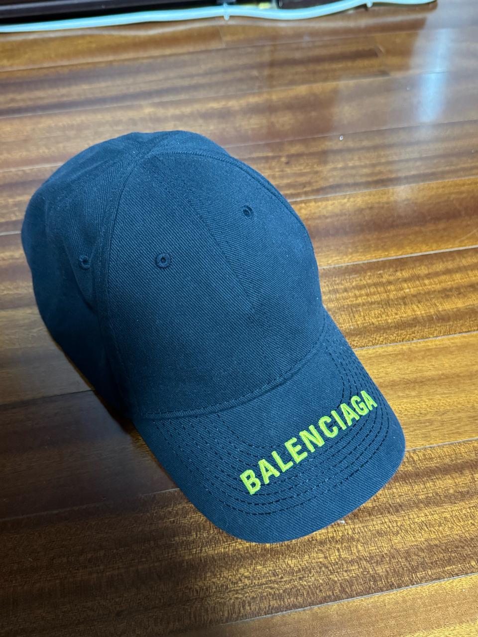 발렌시아가 볼캡