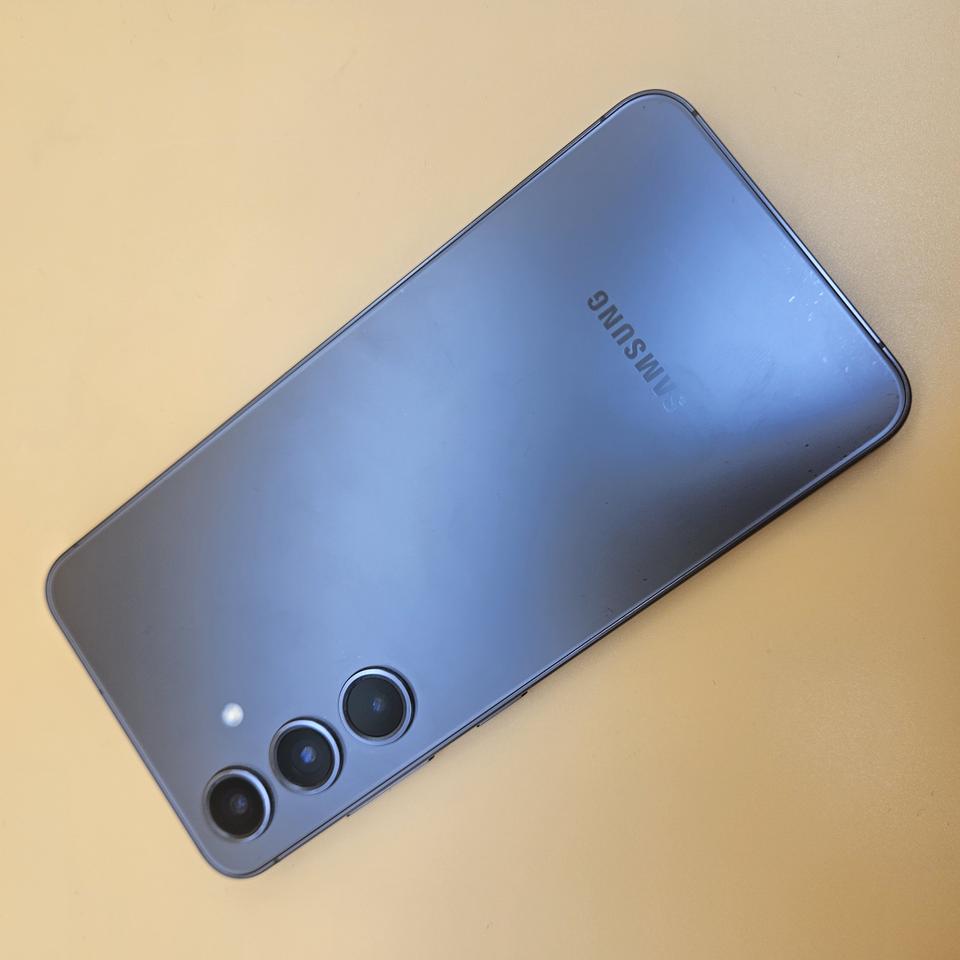 [리퍼급]갤럭시S24 최상급컨디션 256G 블랙 공기계 중고폰