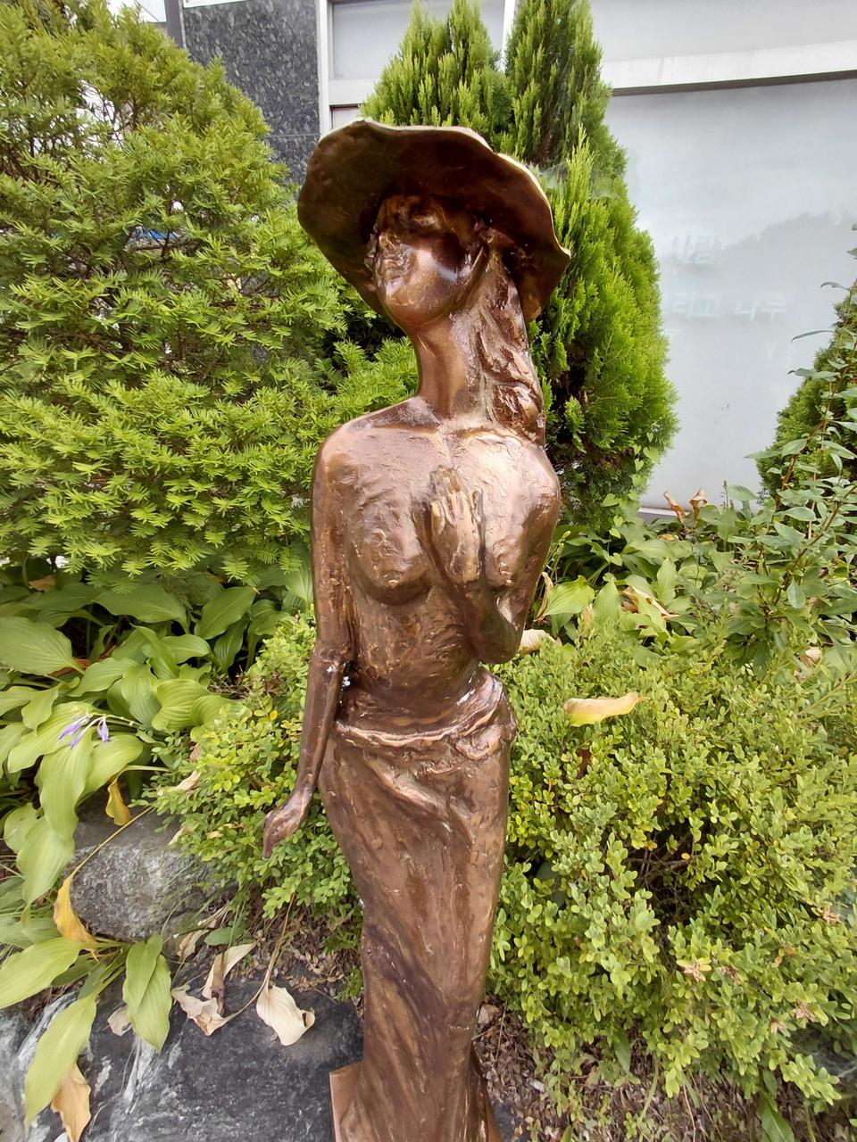 설선우 선생님 작품 동브론즈 해변의 여인