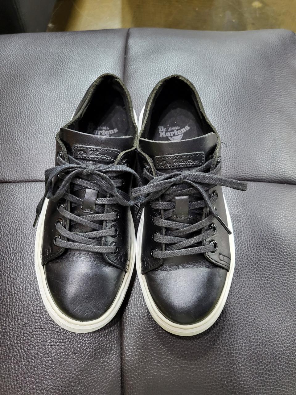 닥터마틴 스니커즈