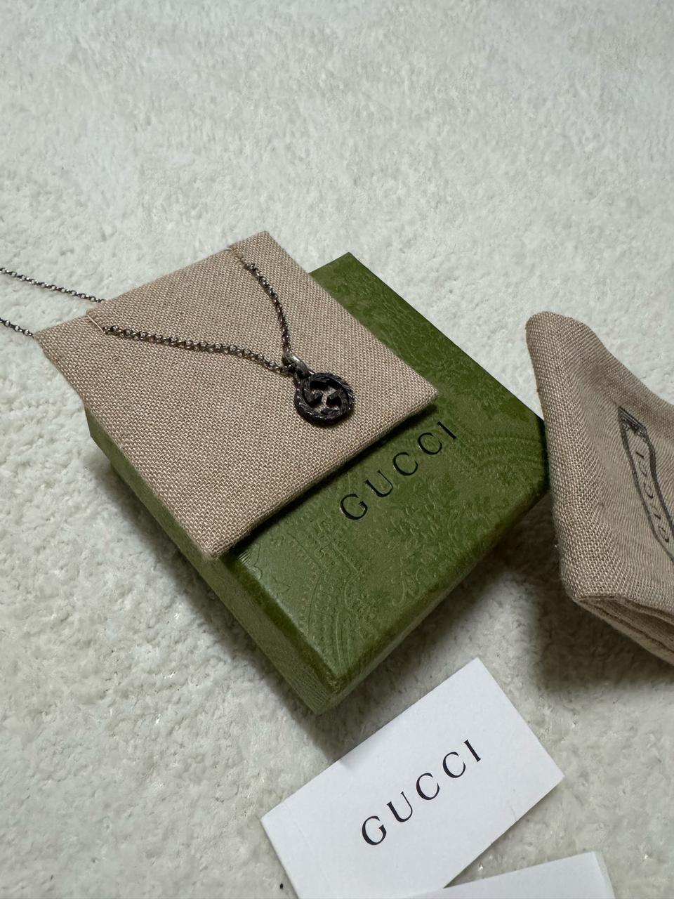 구찌 인터로킹 G 목걸이