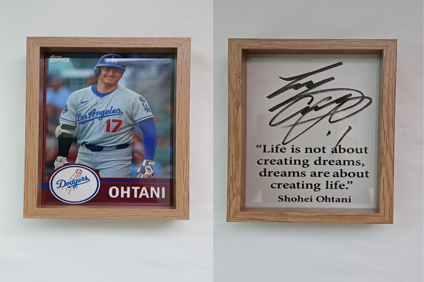 Shohei Ohtani 더블 글래스 프레임 (앞: 사진 / 뒤: 명언