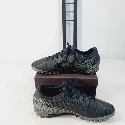 나이키 축구화 머큐리얼 베이퍼13 아카데미 TF 풋살화 블랙 255
