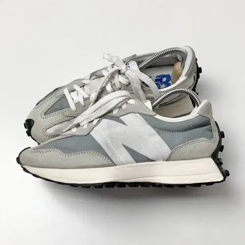 [235/정품] 뉴발란스 327 운동화 스니커즈