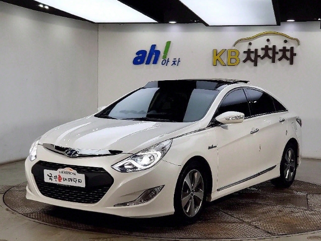 쏘나타 하이브리드 YF HEV 로얄 우주최저가 입니다