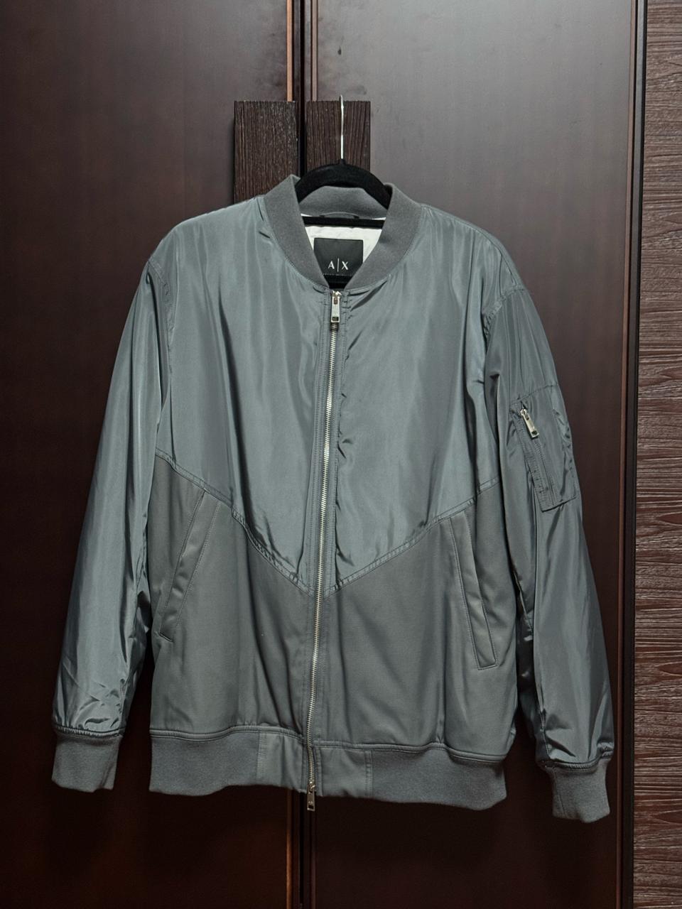 아르마니 익스체인지 항공점퍼