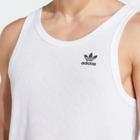 M 아디다스 민소매 나시 탱크 탑 티셔츠 헬스 짐웨어 IY7366