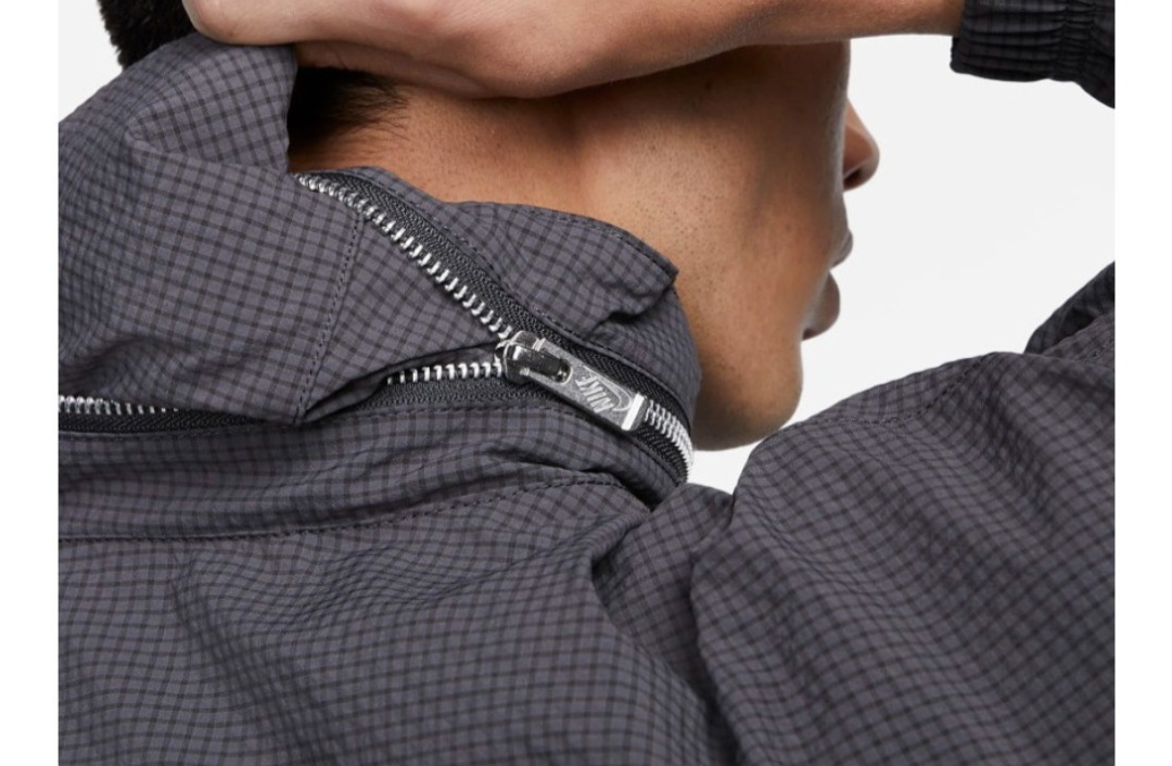 남성 상태양호 나이키 2023 시어서커 우븐 후드자켓 바람막이 점퍼