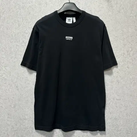 105 아디다스 남자 반팔 티셔츠