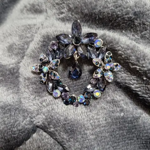 플라워 큐빅 원형 브로치 새상품