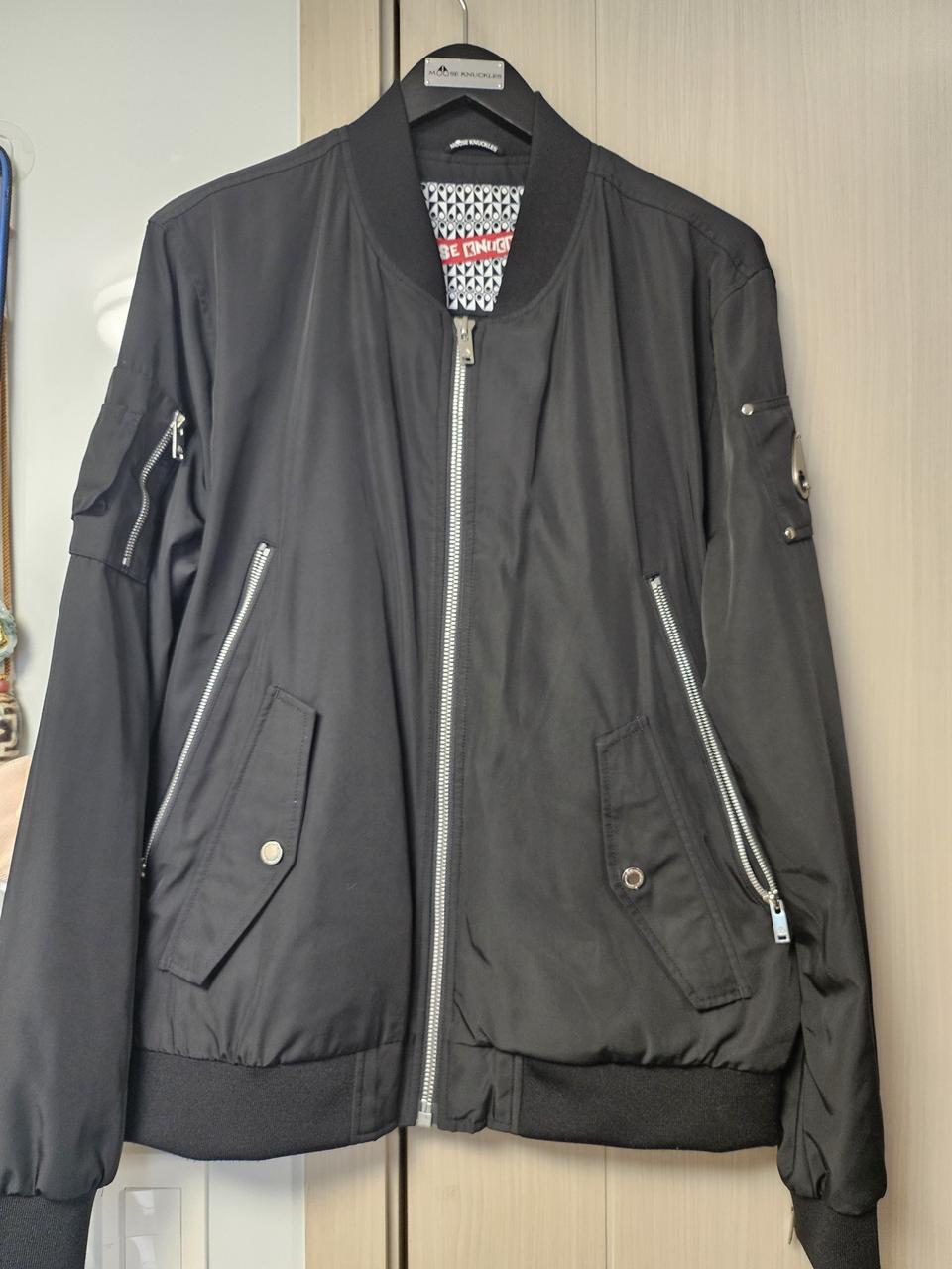 무스너클 봄버자켓