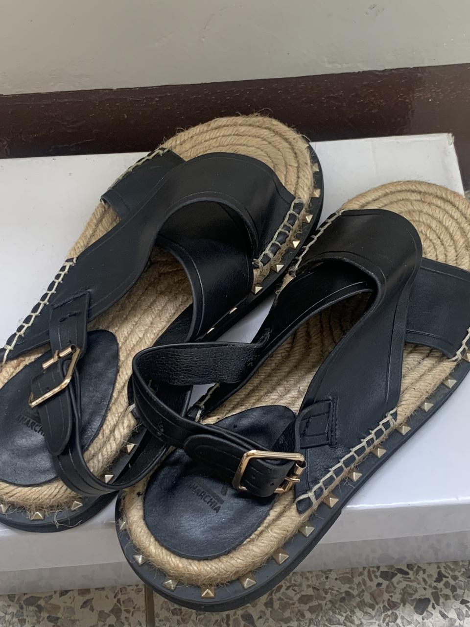 아나키아 에스파듀 샌들 240