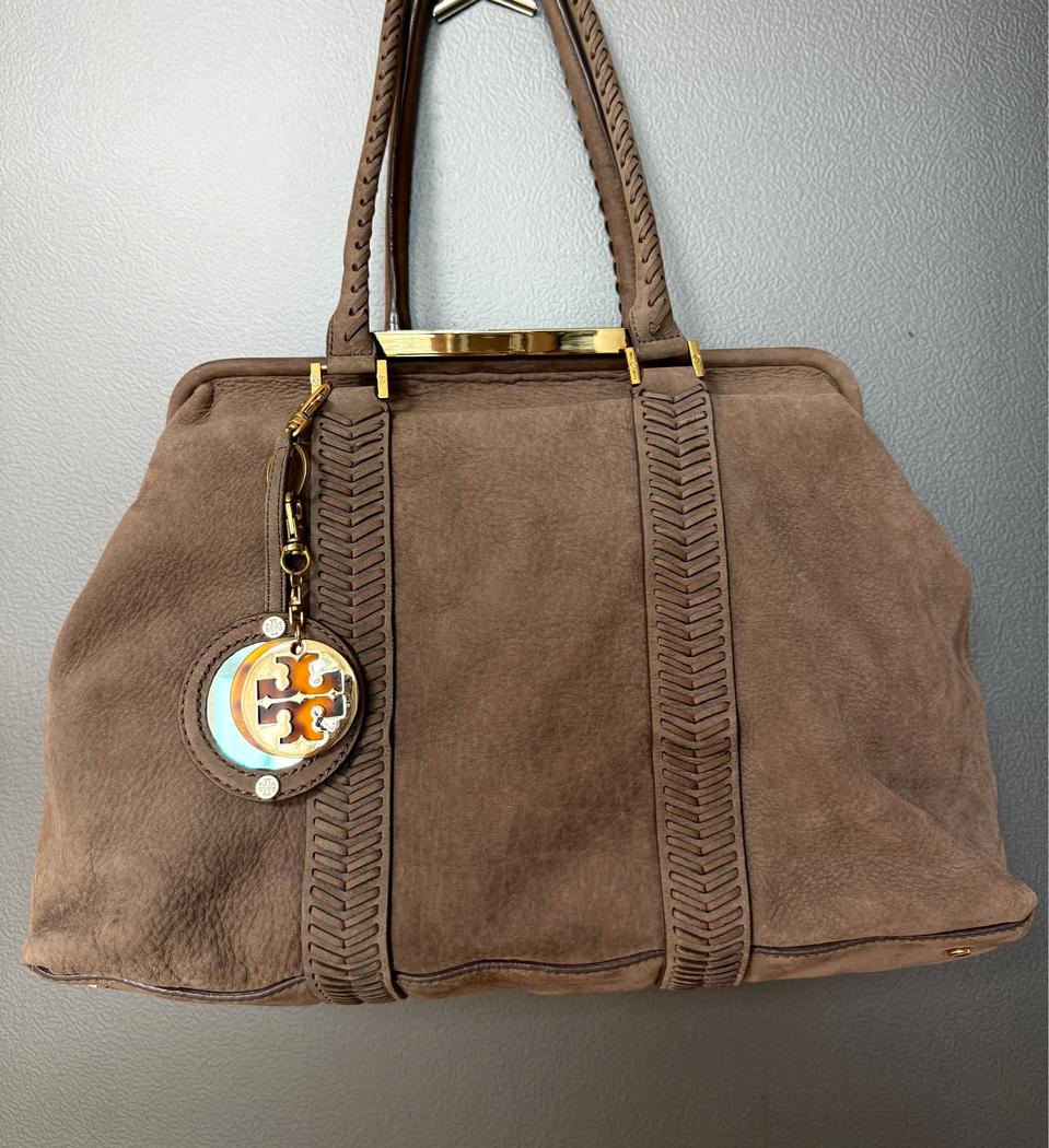 토리버치 스웨이드 숄더백 도트백