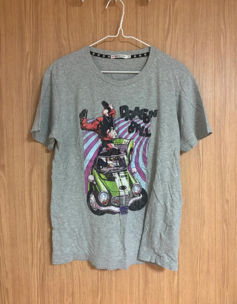 유니클로 드레곤볼 티셔츠