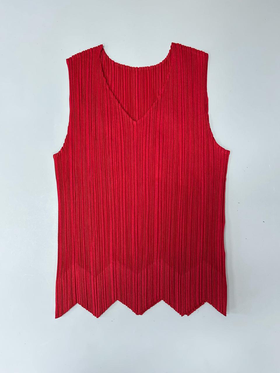 이세이미야케 플리츠플리즈 지그재그 헴 슬리브리스 탑