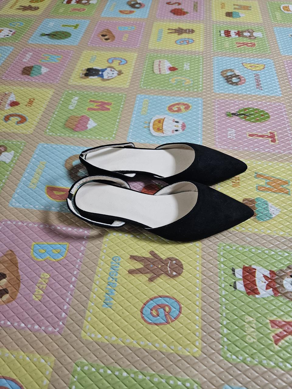 블랙 스웨이드 백스트랩샌들36