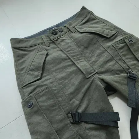 게릴라 그룹 카고 조거 팬츠