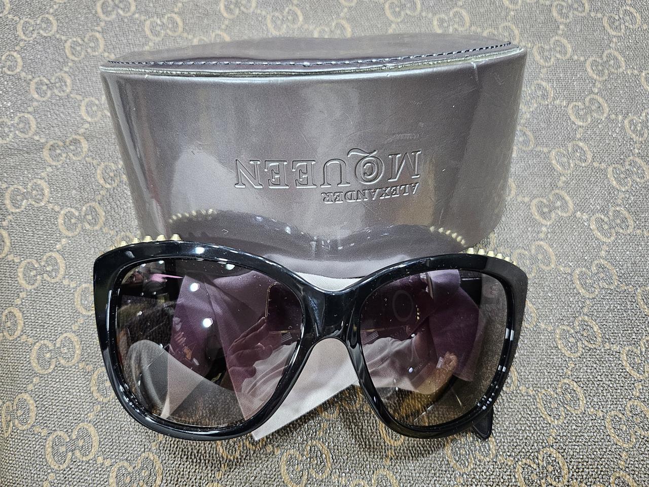 알렉산더맥퀸 선글라스