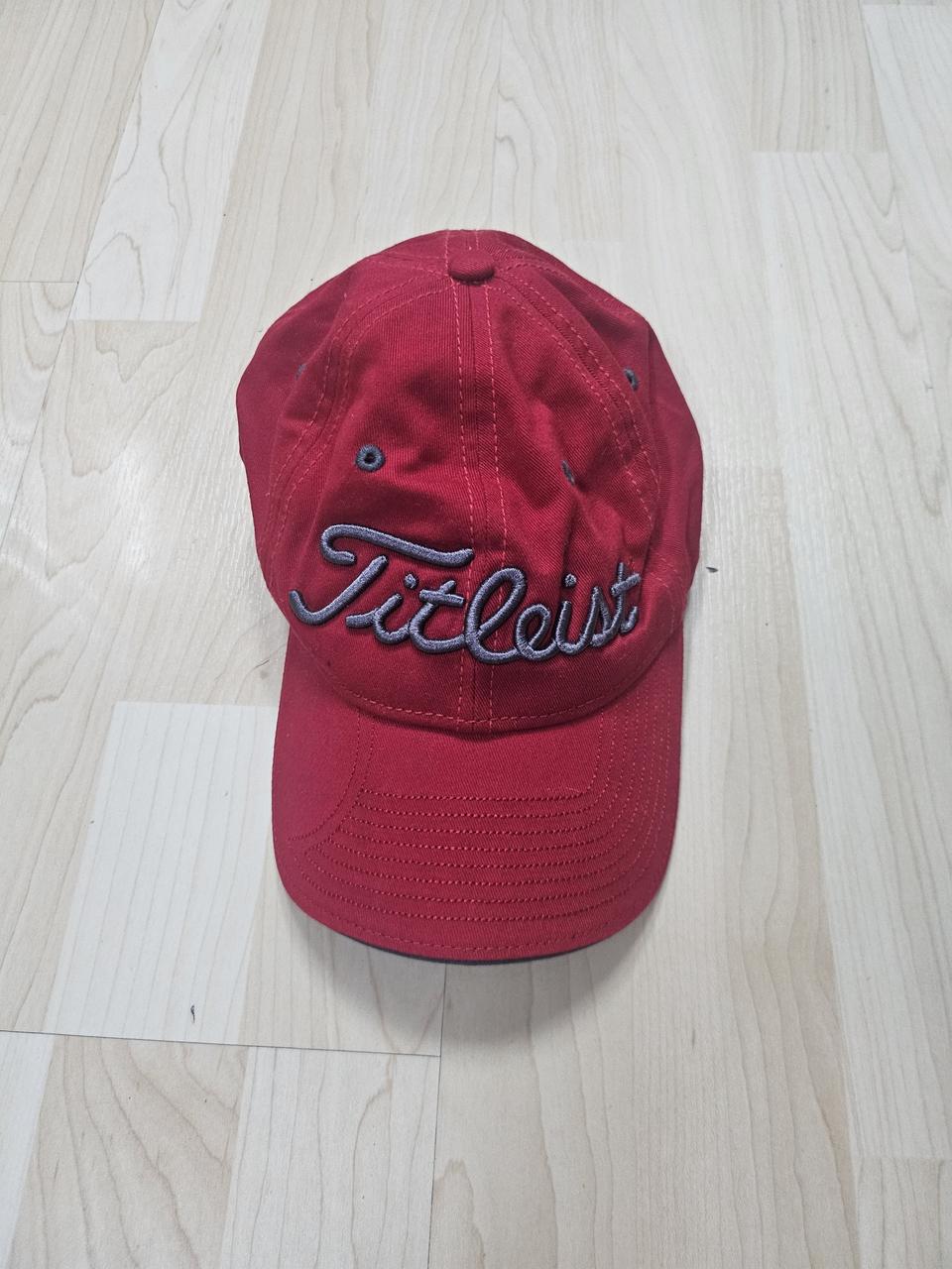 타이틀리스트 레드 볼캡