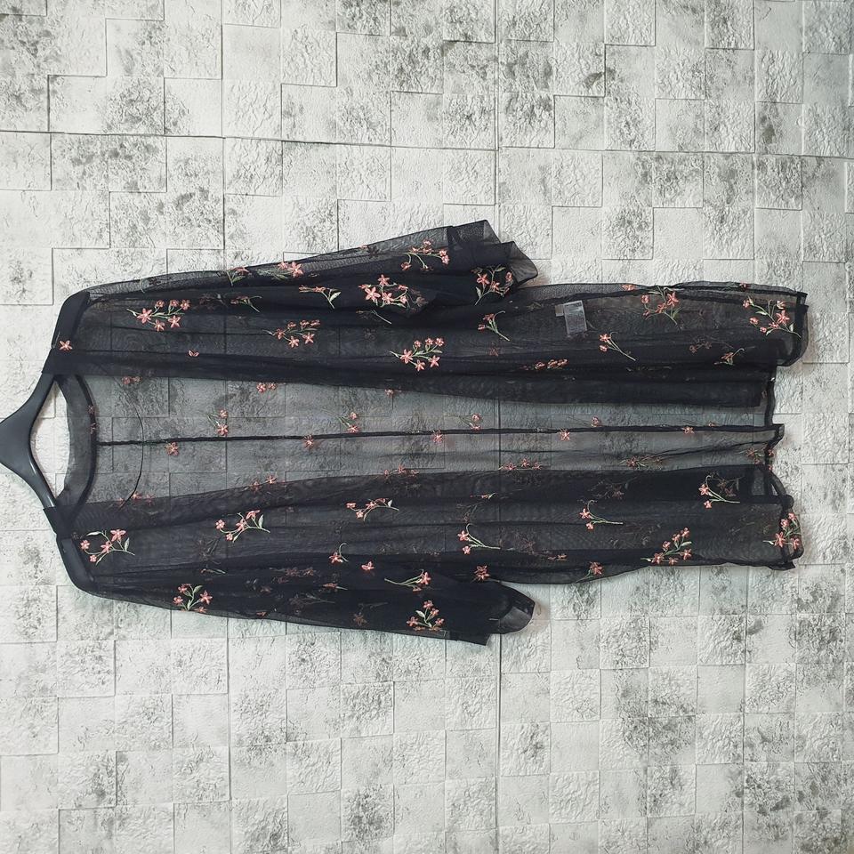 GU 꽃자수 오픈 시스루 로브 가디건