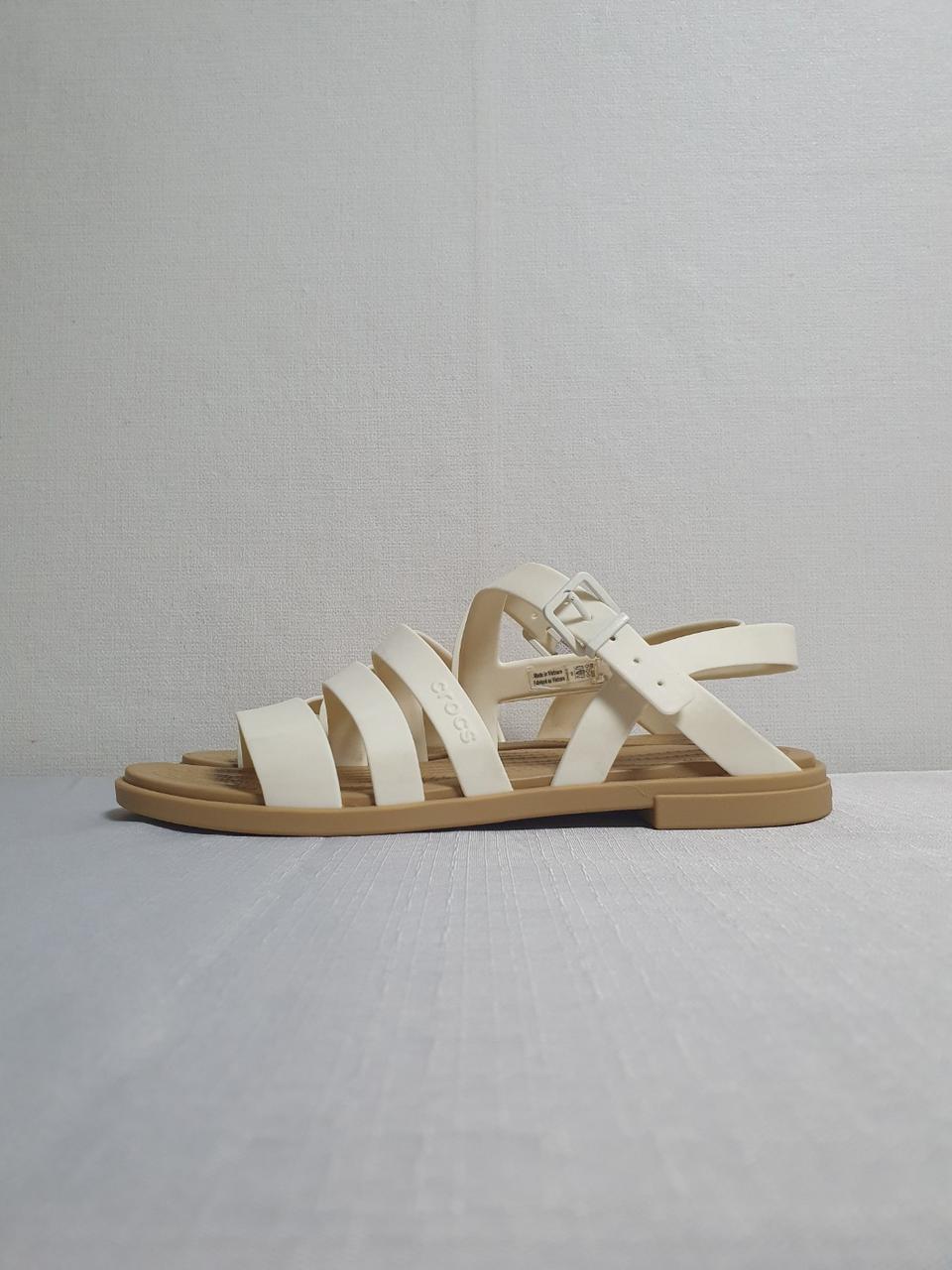 택포가 230mm 크록스 샌들 툴룸 베이지 아이보리 스트랩샌들