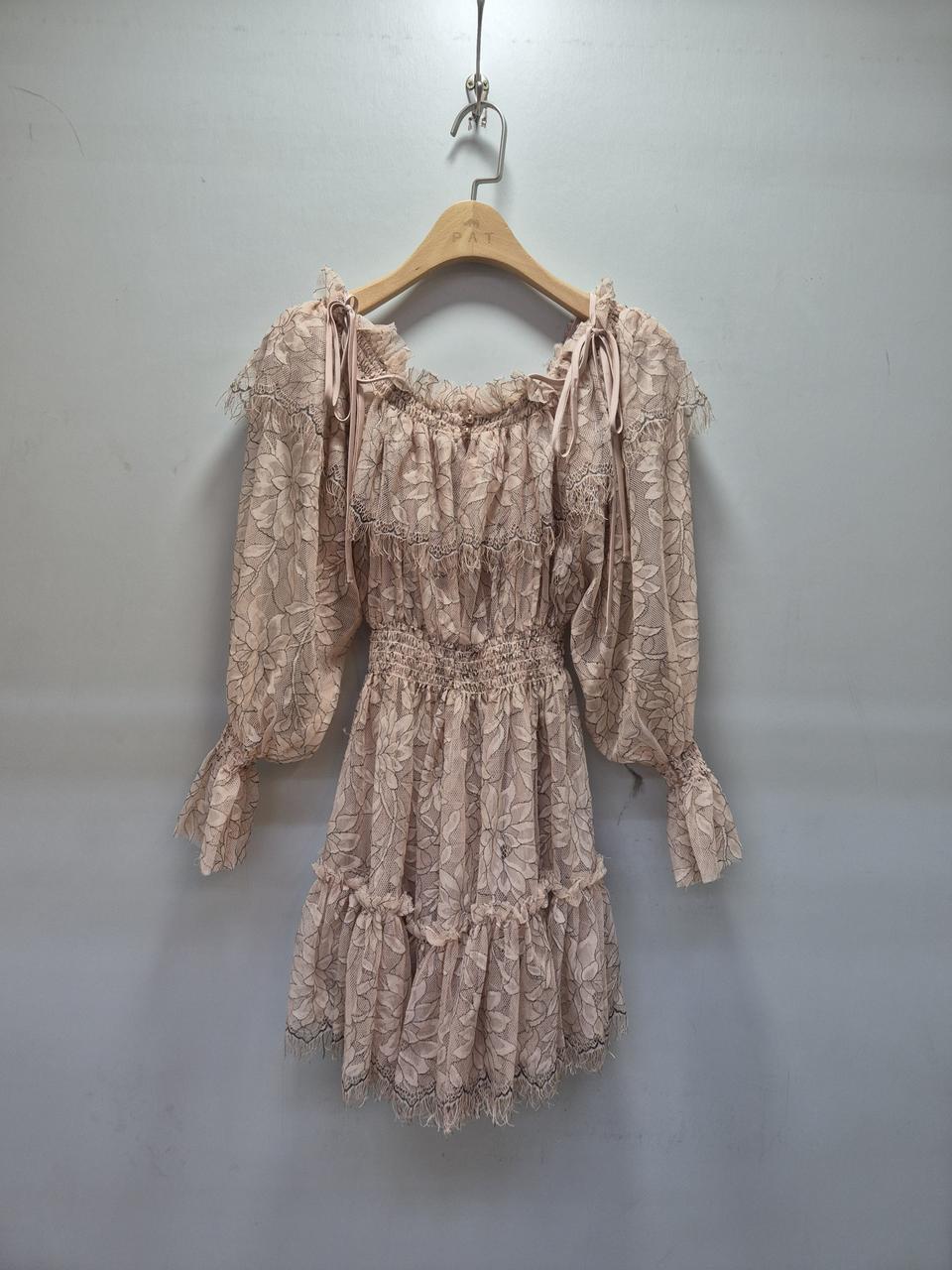 엘리스 맥콜 러블리 오프숄더 원피스