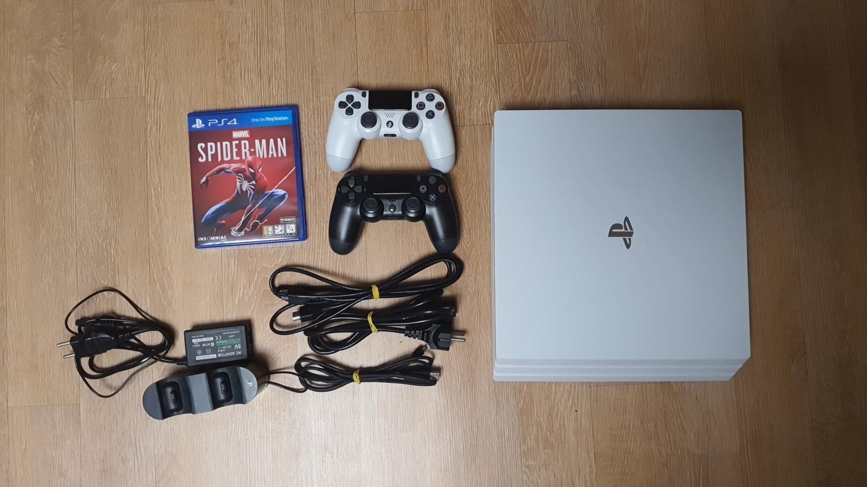 PS4 프로 PS4 PRO 7117B 화이트 (1TB)