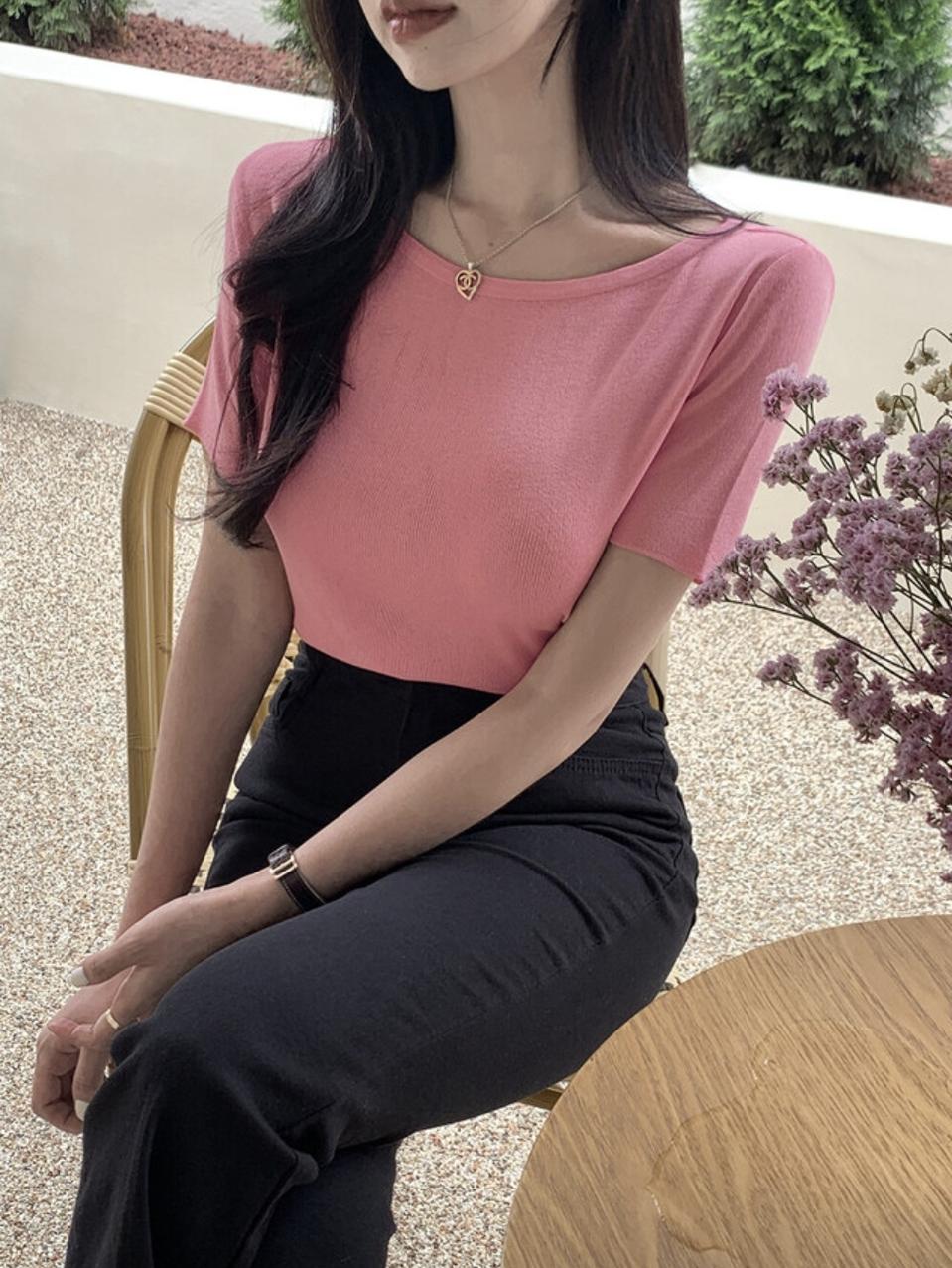 새상품) 아뜨랑스 보트넥 입술넥 니트 반팔 티셔츠