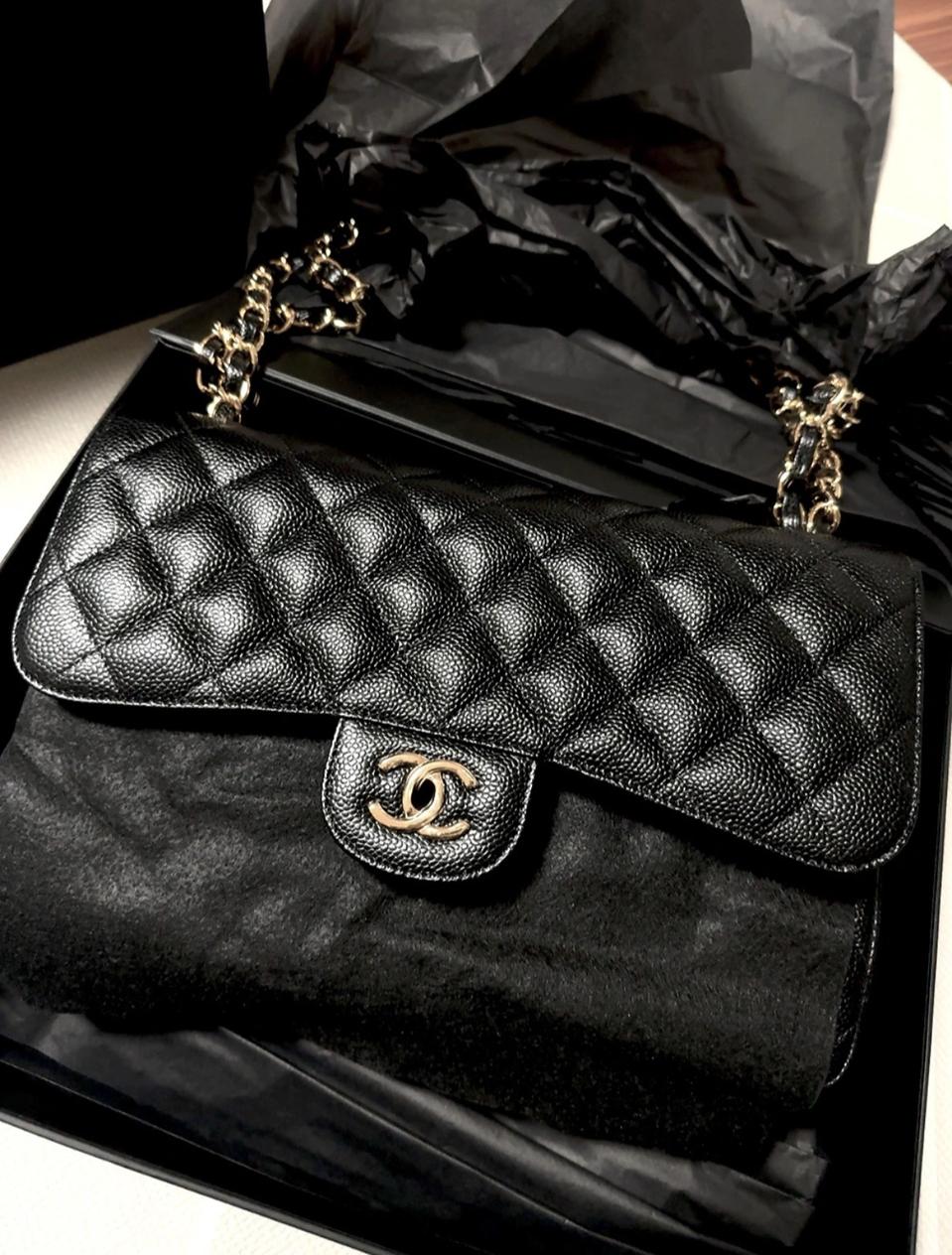 샤넬  캐비어 라지 금장 20번대