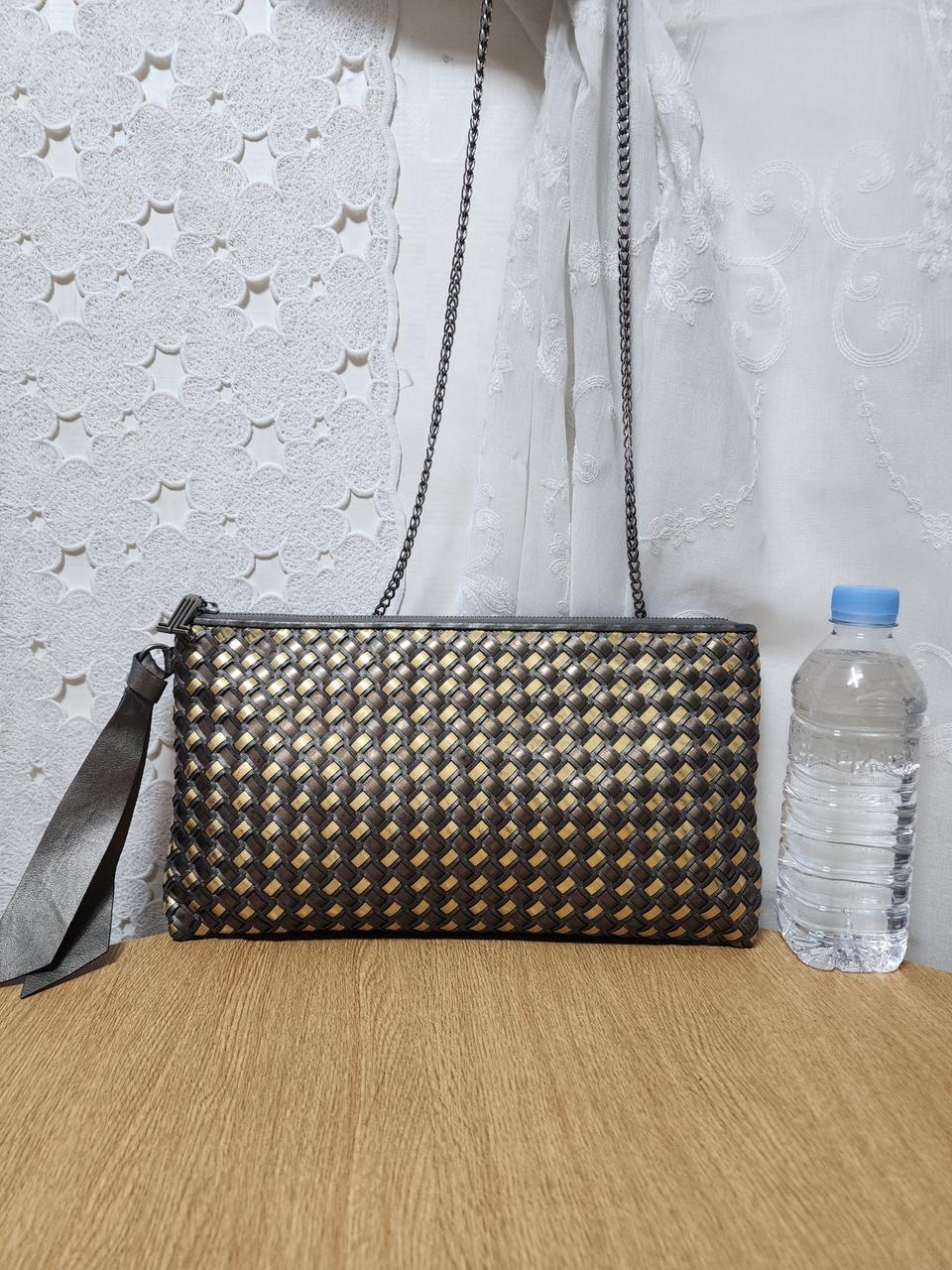 랑방 체인 크로스백