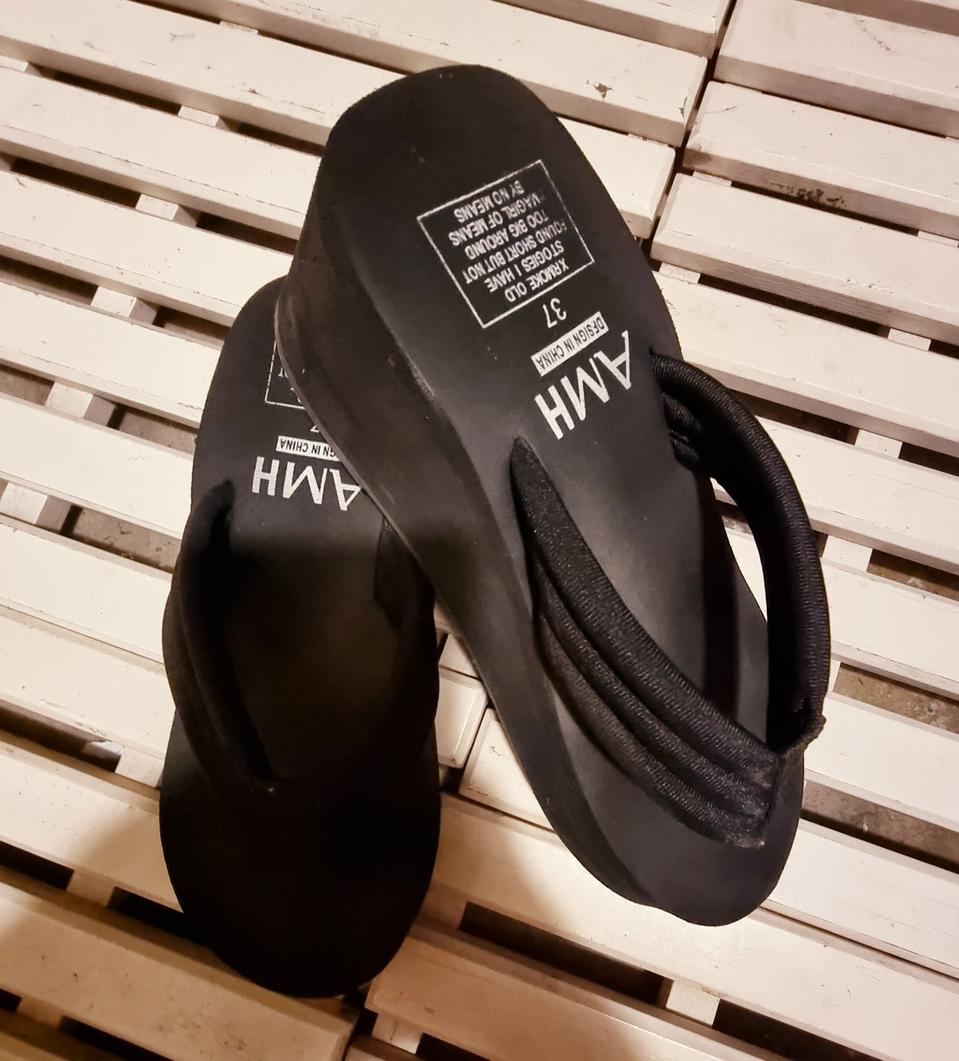 AMH 검정색 통굽 쪼리 37 사이즈