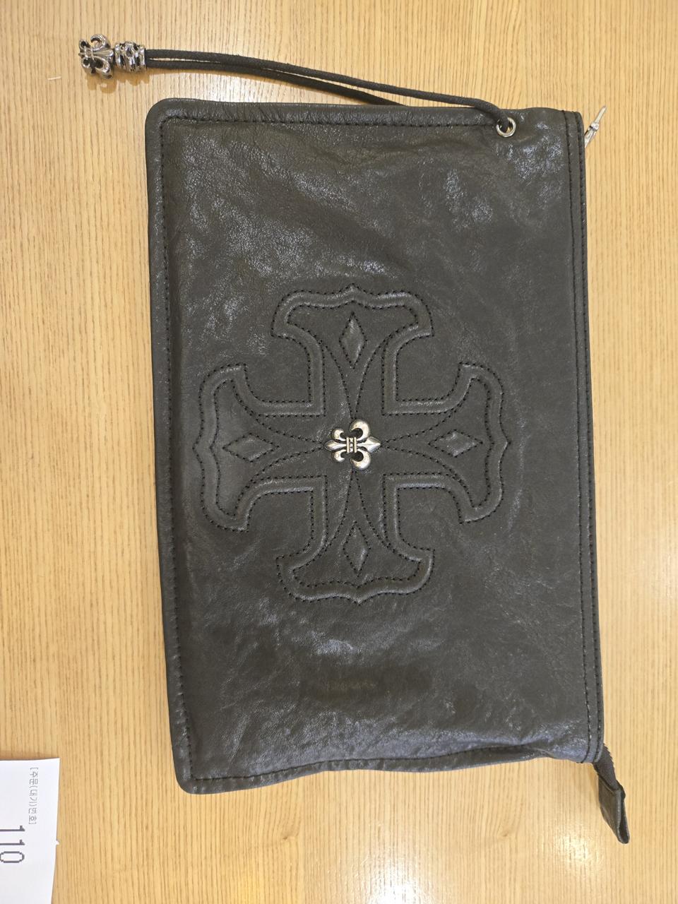 크롬하츠 클러치백