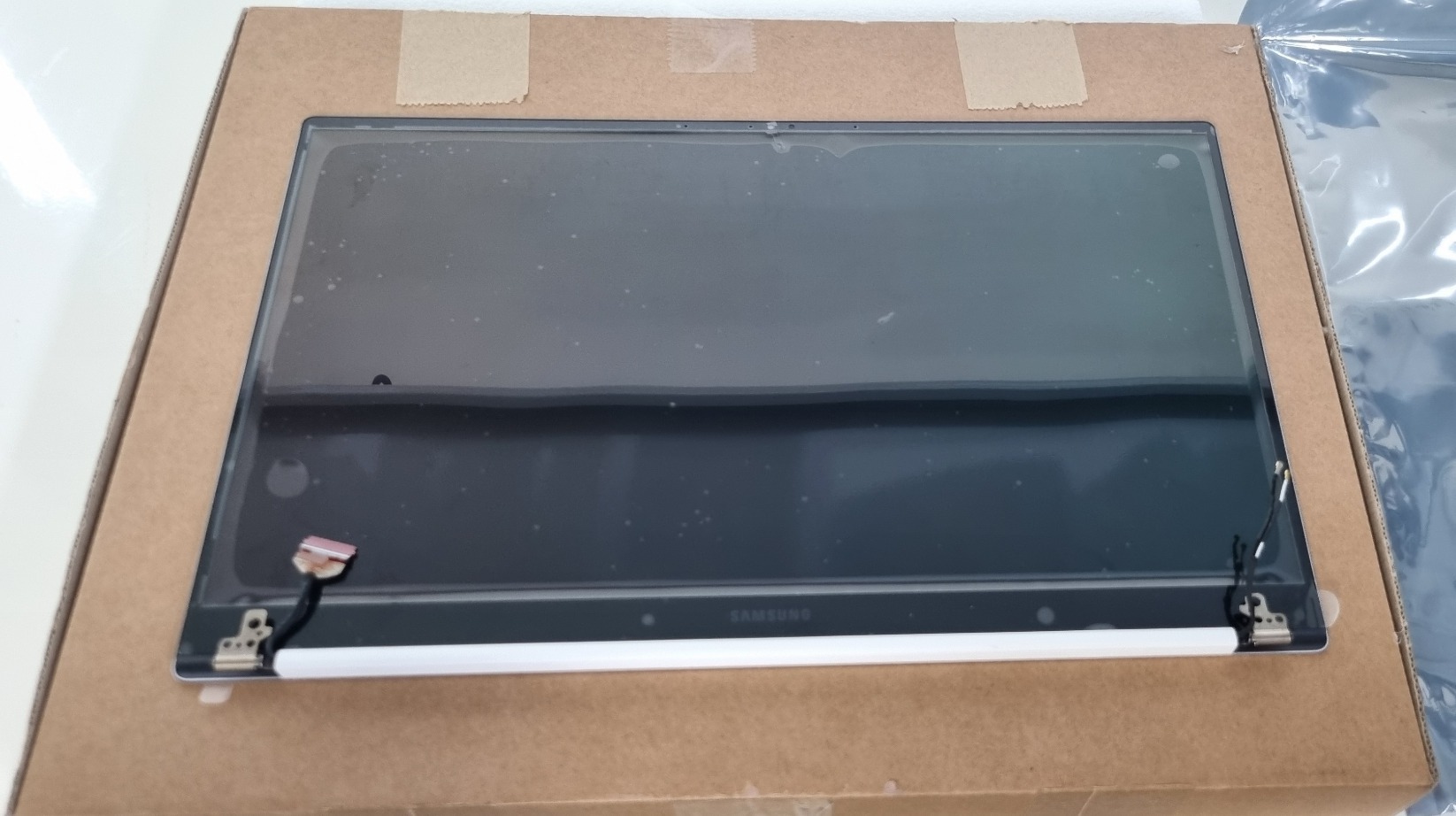 미사용박스포함)NT951XED,XGK R급 액정 팝니다