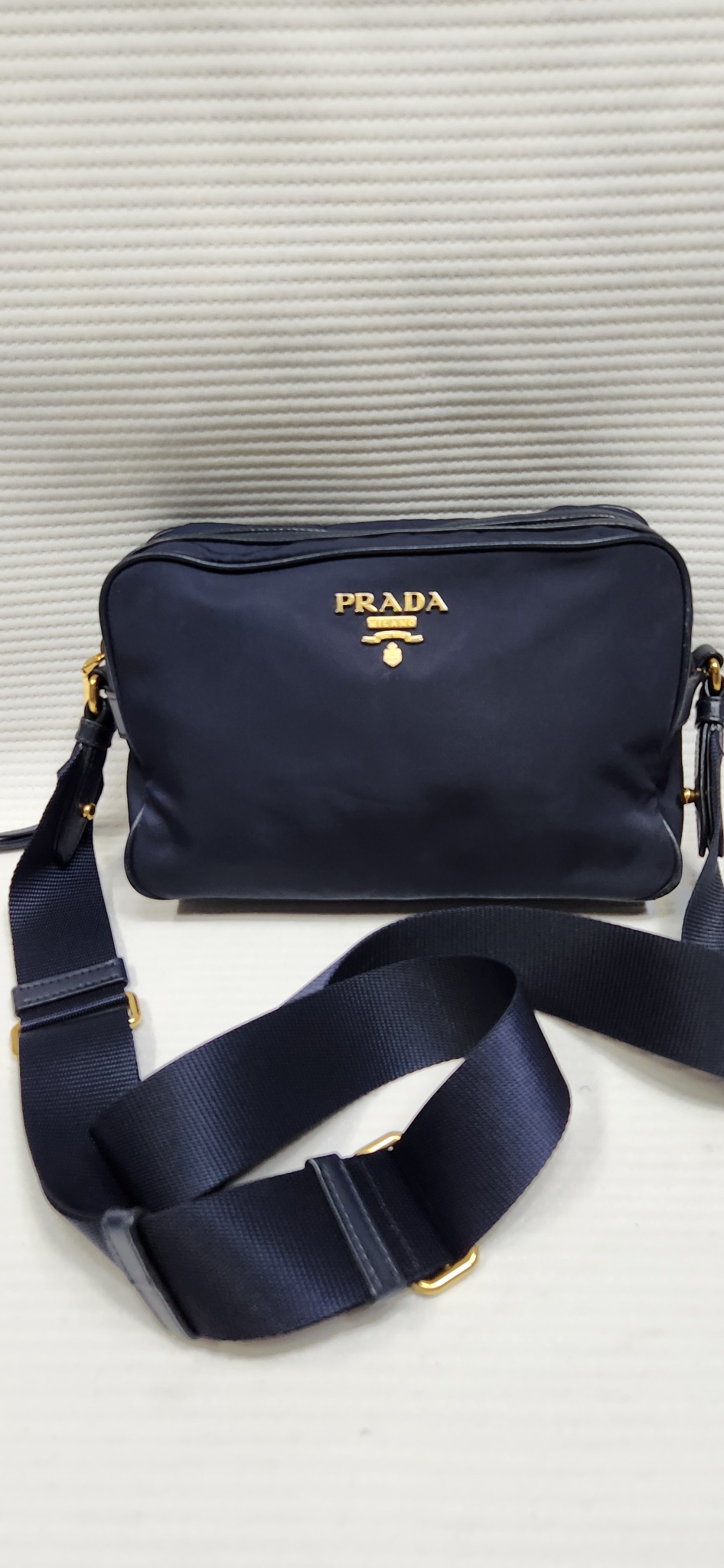 PRADA 프라다 포코노 스퀘어 카메라백. 크로스백